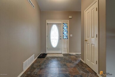 15843 Bridgeview Dr, Anchorage, AK 99516 - photo 4