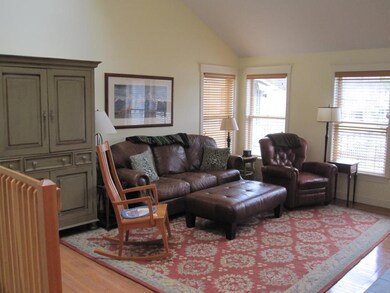 Dining/Kitchen