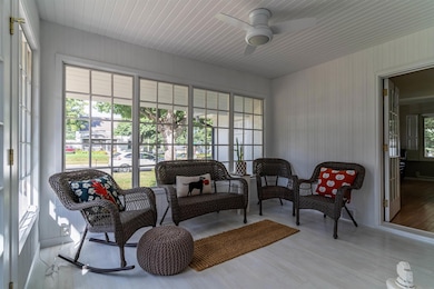 302 6th St, Grundy Center, IA 50638 - photo 7