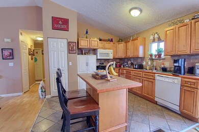 1967 Little Water Dr, Columbus, OH 43223 - photo 4