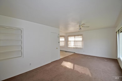 1147 5th St, Clarkston, WA 99403 - photo 2