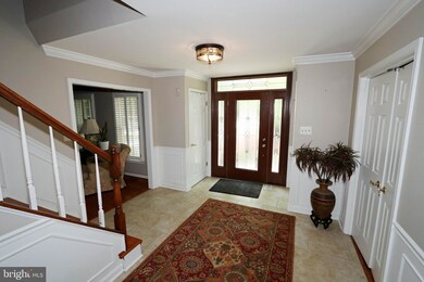 7870 Rockburn Dr, Ellicott City, MD 21043 - photo 3
