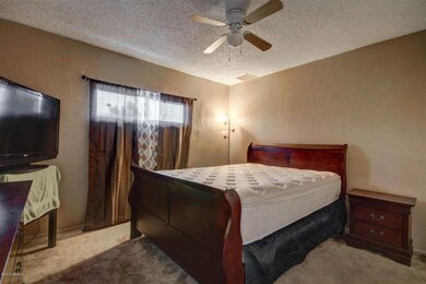 7502 W Mitchell Dr, Phoenix, AZ 85033 - photo 3