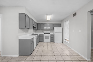 106 4th Ave, Shalimar, FL 32579 - photo 2