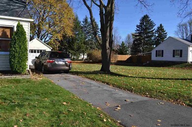 24 Seward St, Queensbury, NY 12804 - photo 3