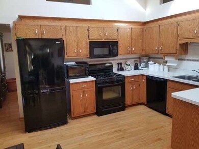 17966 Vista Dr, Country Club Hills, IL 60478 - photo 7