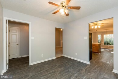 11602 Wollaston Cir, Swan Point, MD 20645 - photo 4