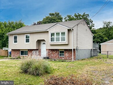 517 Walnut Ave E, Lindenwold, NJ 08021 - photo 3