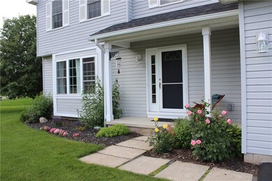 Entry to 94 Alverstone Way .......................