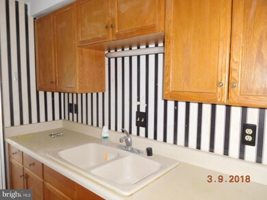 580 West Ct, Glen Burnie, MD 21061 - photo 7