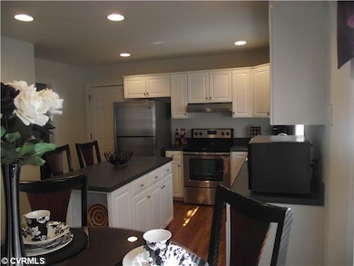 Kitchen - Kitchen