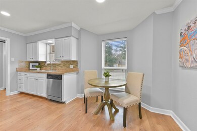 115 S 8th St, Alvin, TX 77511 - photo 6