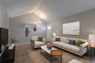 711 NE Ash St unit B, Lees Summit, MO 64063 - photo 4