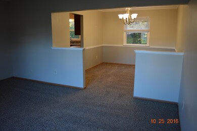 Living Rm to Dining Room