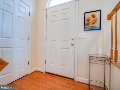 3760 Farmland Dr, Fairfax, VA 22033 - photo 4