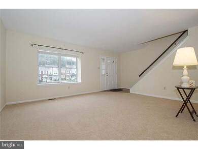 656 Kenney Ln, Brookhaven, PA 19015 - photo 4