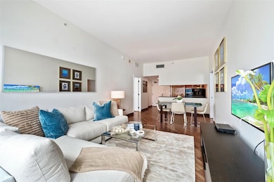 6801 Collins Ave unit PH06 (Deed PH10), Miami Beach, FL 33141 - photo 6