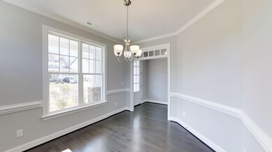 Dining room or flex room