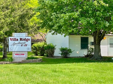 551 N Clarence Ave, Watseka, IL 60970 - photo 2