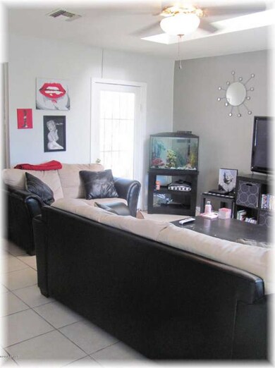 05 Living Room