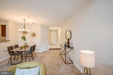 Quaker Hill Community unit 406, Alexandria, VA 22314 - photo 7