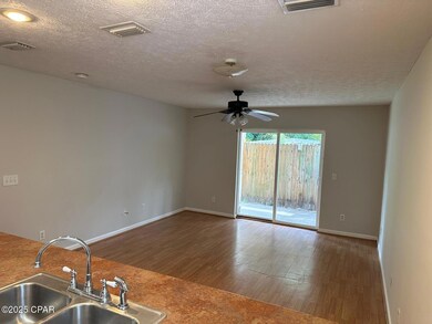 728 Mulberry Ave unit B, Panama City, FL 32401 - photo 3
