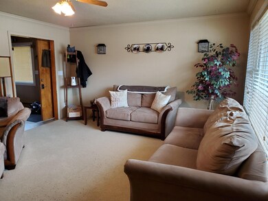 1306 4th Ave NW, Jamestown, ND 58401 - photo 3