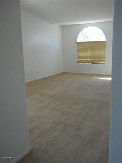 formal and dining bright&open