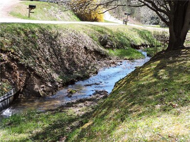 505 Jr Pate Rd, Burnsville, NC 28714 - photo 3