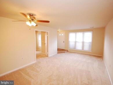7511 Belle Grae Dr unit 11-6, Manassas, VA 20109 - photo 3