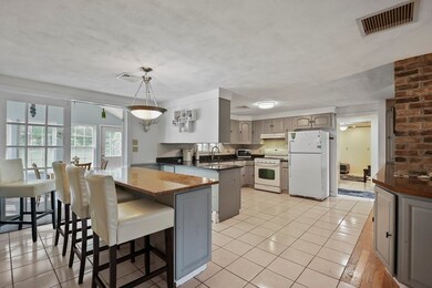 410 Wheelwright Rd, Barre, MA 01005 - photo 5