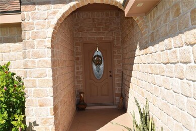 917 Palm Dr, Alamo, TX 78516 - photo 2