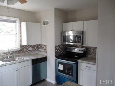 762 Crestwood Cir, Lynchburg, VA 24502 - photo 6