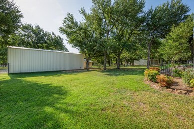 101 Woody Creek Dr, Springtown, TX 76082 - photo 5