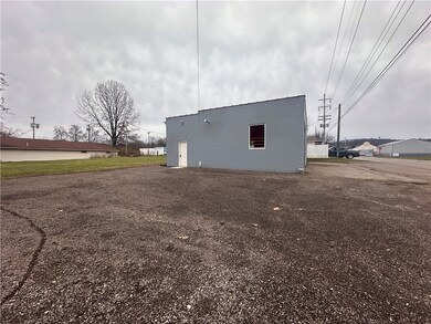 97 Clyde St, Ellwood City, PA 16117 - photo 6