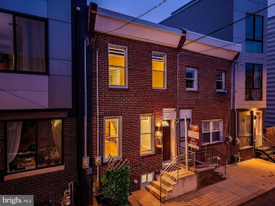 2057 Watkins St, Philadelphia, PA 19145 - photo 3