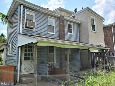 371 Beech St, Pottstown, PA 19464 - photo 5