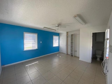 608 Casas Del Norte Ct, Granbury, TX 76049 - photo 5