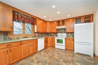 2215 County Line Rd, East Greenville, PA 18041 - photo 4