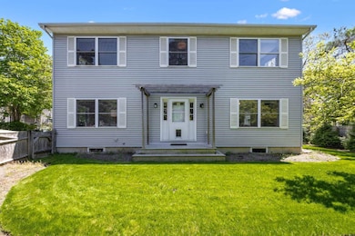 53 Carol Ln, Oak Bluffs, MA 02557 - photo 4