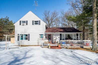 2750 E Holton Whitehall Rd, Twin Lake, M