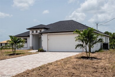 240 Blackstone Dr, Fort Myers, FL 33913 - photo 3