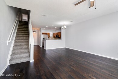 2324 Sunset Bluff Dr, Jacksonville, FL 32216 - photo 7