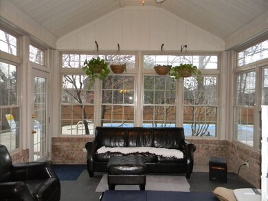 Nice extra living space with windows all around to
