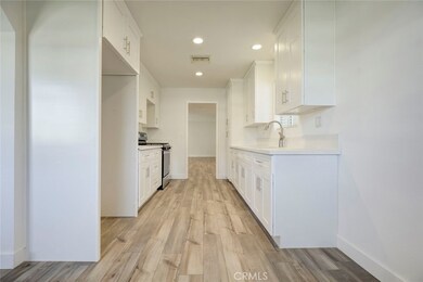 20264 Lassen St, Chatsworth, CA 91311 - photo 7