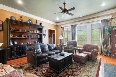6-web-or-mls-112 Hansport Square-2
