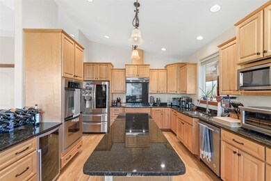 1554 N Grover Ave, East Wenatchee, WA 98802 - photo 3