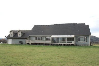 4871 Upper River Rd, Grants Pass, OR 97526 - photo 3