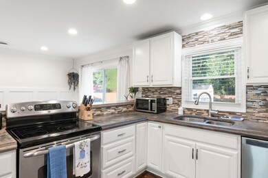 1547 Seacroft Rd, Charleston, SC 29412 - photo 7