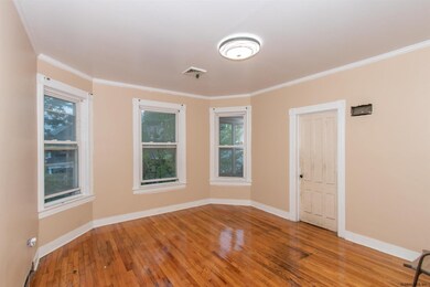 24 Elm St, Schenectady, NY 12304 - photo 5